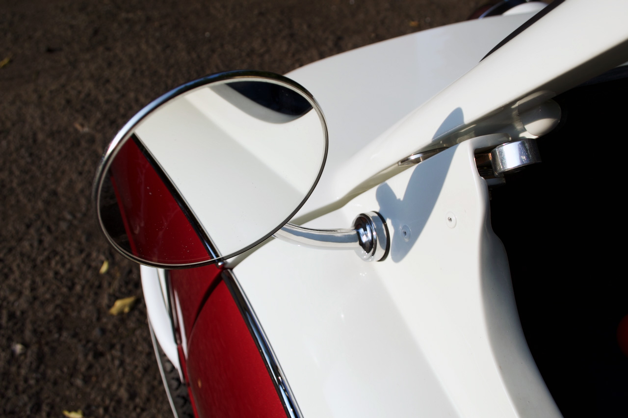 Peel P50 Cabrio Engine 01